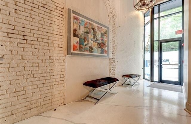 528 Baronne St Apt 301