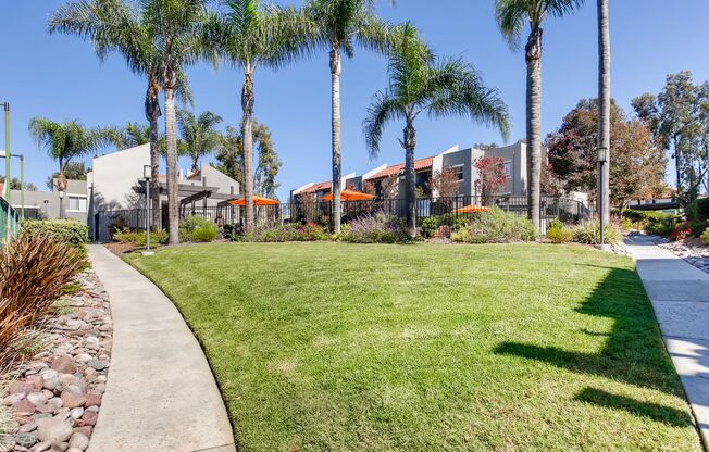 2 beds, 2 baths, 900 sqft, $2,595, Unit 211