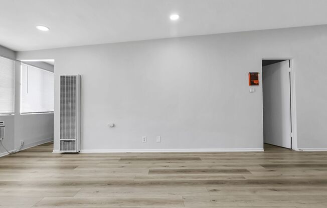Studio, 1 bath, 615 sqft, $1,948, Unit 131
