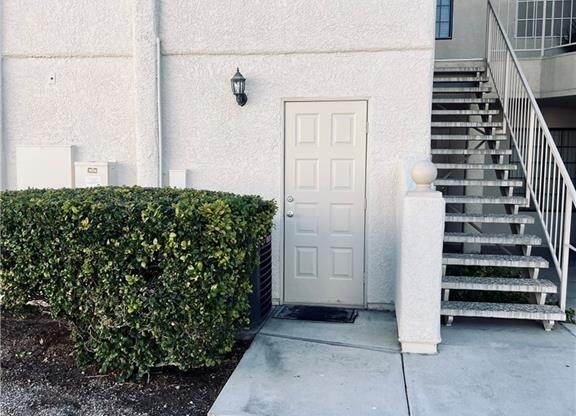 2639 S DURANGO DR