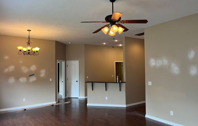 Beautiful 3 bed, 2 bath all-brick home in convenient location.