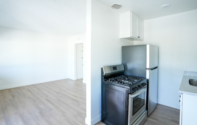 1 bed, 1 bath, 525 sqft, $1,995, Unit 649-14