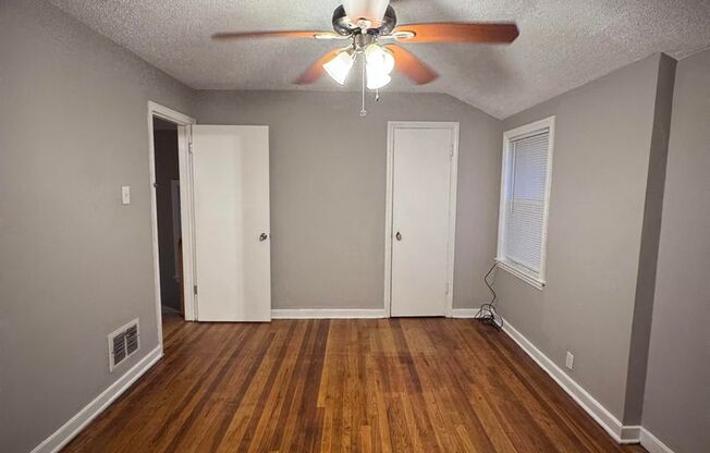 2 beds, 1 bath, $1,550