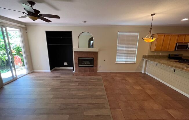 Beautiful 3 bed 2 bath home for rent in Natomas!