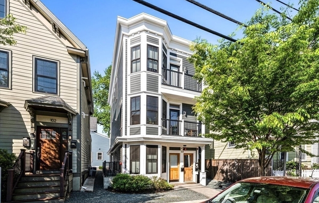 104 BEACON