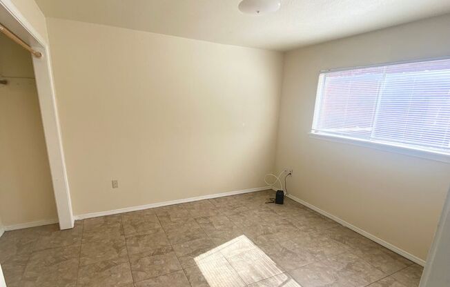 1 bed, 1 bath, 575 sqft, $780, Unit 7