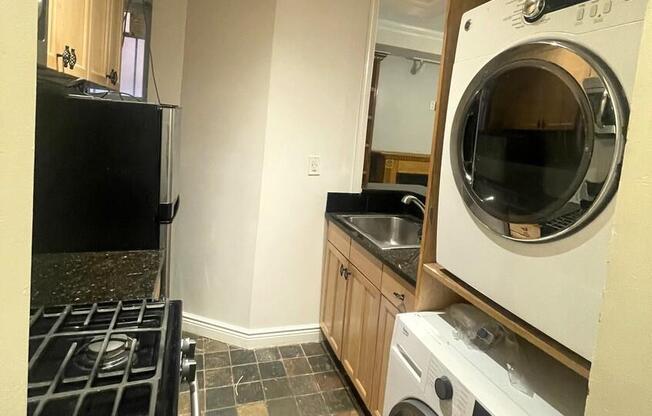 471 W 140 ST