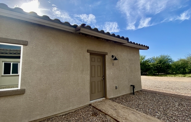 3 beds, 2 baths, 1,200 sqft, $1,500