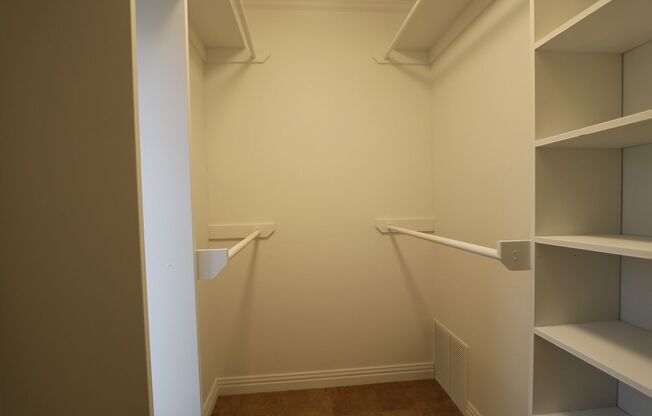 1 bed, 1 bath, $1,795, Unit 2111 St Francis #B