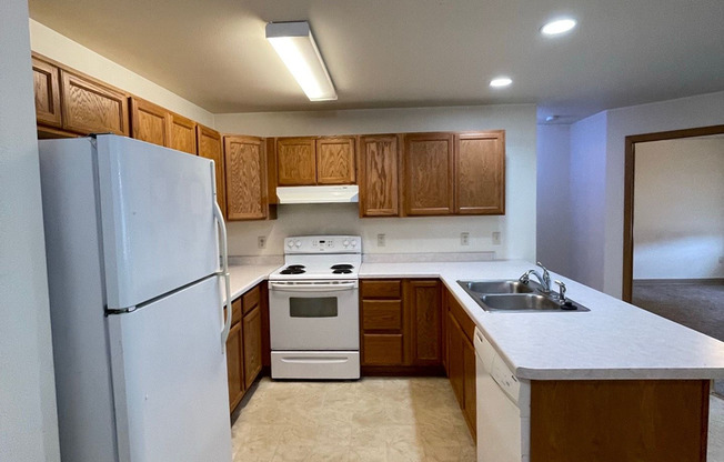 3 beds, 2 baths, 810 sqft, $1,345, Unit TE218X-243