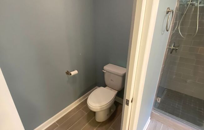 4 beds, 2.5 baths, $4,199