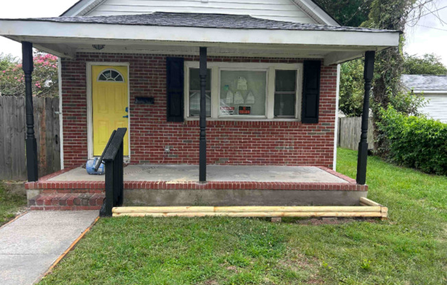 36 SYCAMORE AVE
