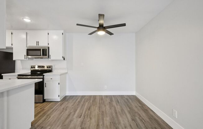 1 bed, 1 bath, 695 sqft, $1,898, Unit 319
