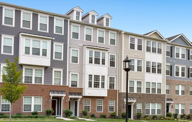 Modern 3-bedroom, 2.5-bath Townhouse!