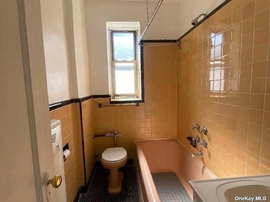 1 bed, 1 bath, 904 sqft, $2,350, Unit 3A