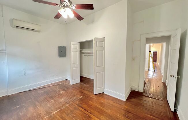 2 beds, 1 bath, 1,000 sqft, $1,840, Unit 3033 N. Calvert St. C1