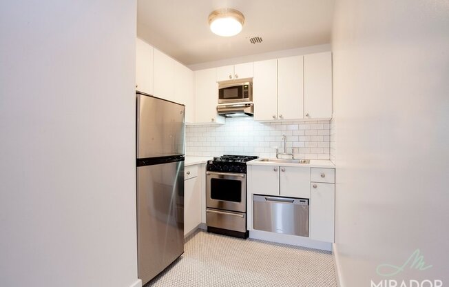 1 bed, 1 bath, $4,000, Unit 5J