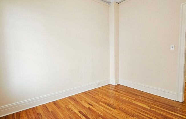 1 bed, 1 bath, 550 sqft, $1,500, Unit 107