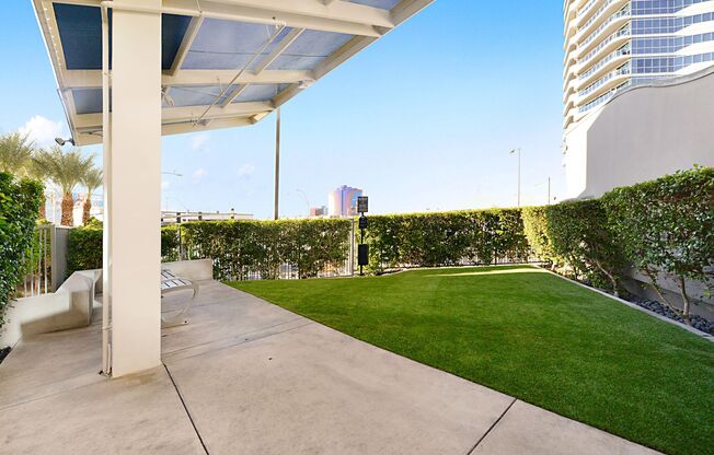 2 beds, 2 baths, $2,350, Unit # 1004