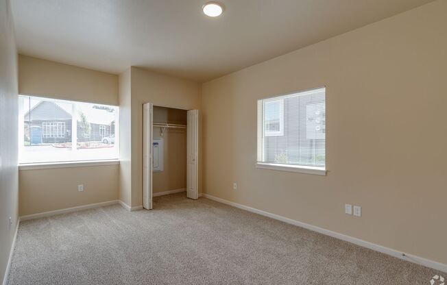 2 beds, 2 baths, 1,005 sqft, $1,725, Unit 192-312