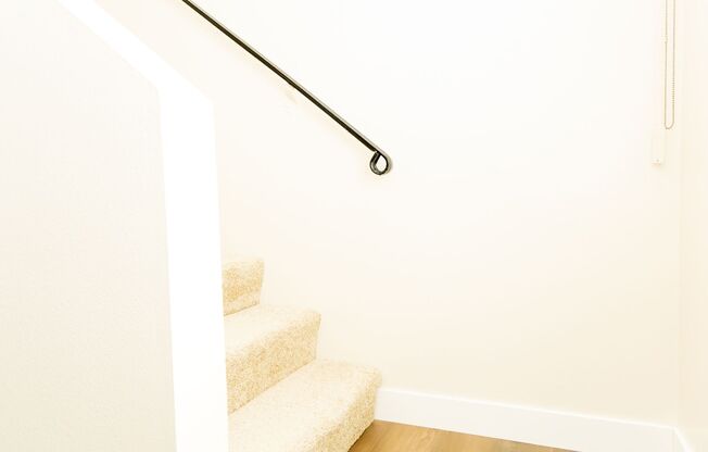 2 beds, 2 baths, 945 sqft, $2,650, Unit 69-202