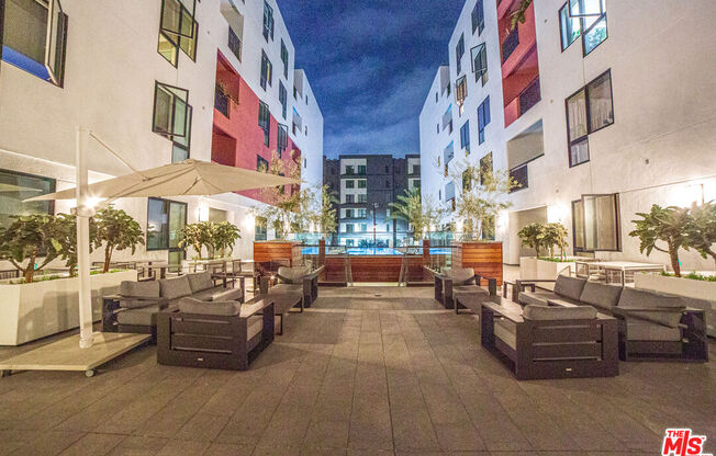 1 bed, 1 bath, 830 sqft, $2,650, Unit 401