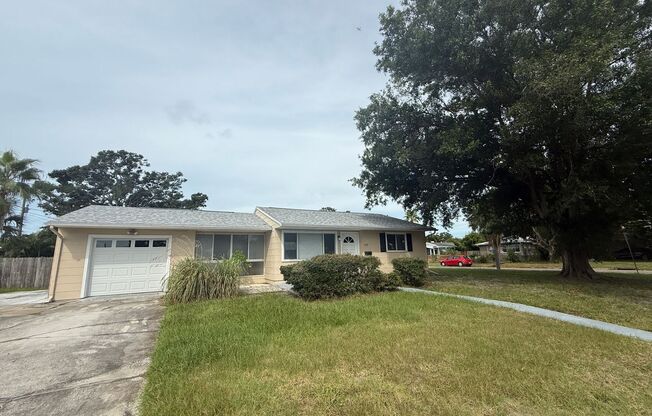 Highly Desired Tyrone home 2/1.5