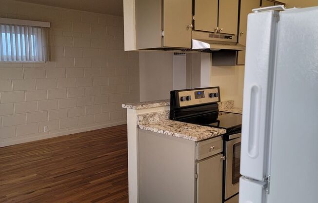 1 bed, 1 bath, 600 sqft, $1,200, Unit C