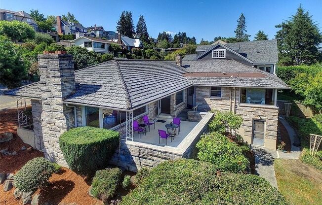 Laurelhurst View Home