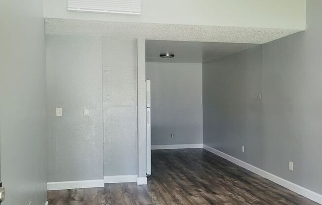 2 beds, 1 bath, 695 sqft, $1,250, Unit 505 E4