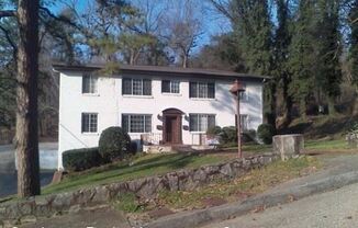 1205 W 50th St