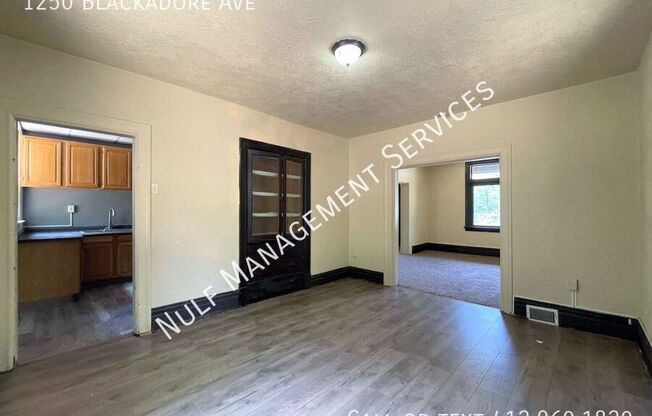 1250 BLACKADORE AVE
