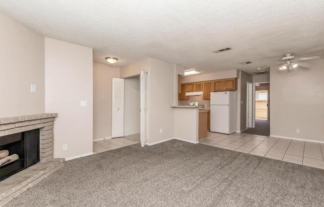 1 bed, 1 bath, 700 sqft, $1,375