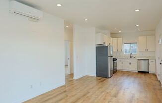 Thomson Ct. 6737-43
