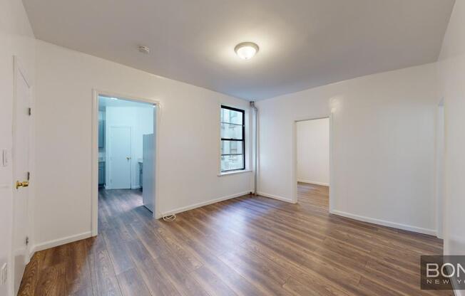 2 beds, 1 bath, $4,527, Unit 11