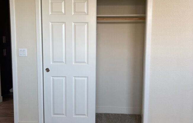 2 beds, 2 baths, 1,033 sqft, $2,238, Unit 1663 - 1305