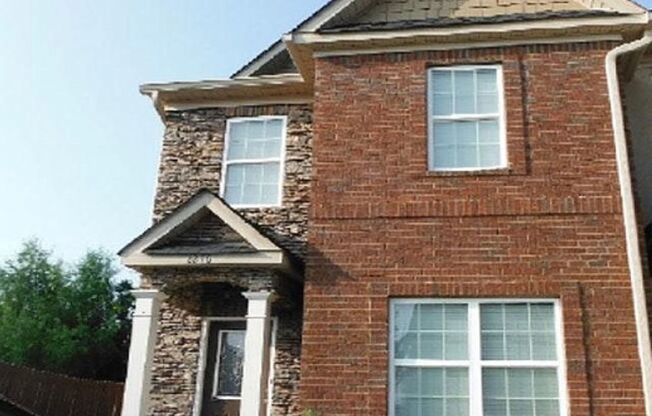 4 Bedroom 3 1/2 Bath townhome in Augusta