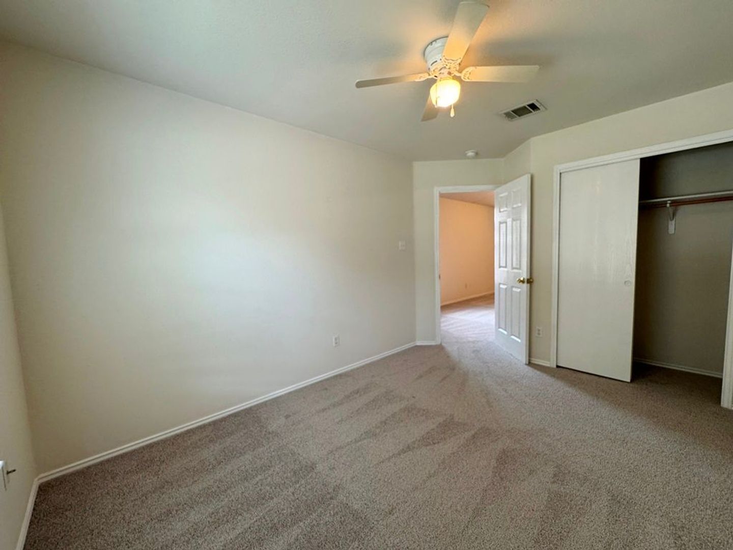 Great one story white brick, 4 bedroom home available in Horizon Park subdivision!