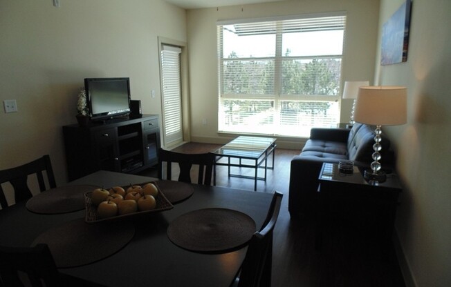 1 bed, 1 bath, 698 sqft, $2,400, Unit #6319