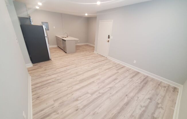 1 bed, 1 bath, 625 sqft, $1,095