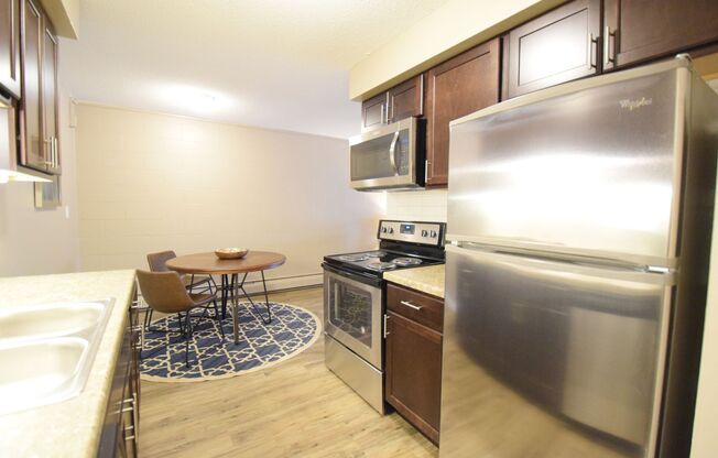 1 bed, 1 bath, 756 sqft, $1,124, Unit 520-309