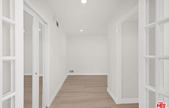 1 bed, 2 baths, 1,260 sqft, $3,700, Unit 507