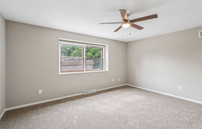 2 beds, 1 bath, 1,100 sqft, $1,995, Unit 3111-4