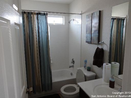 3 beds, 2.5 baths, $1,825