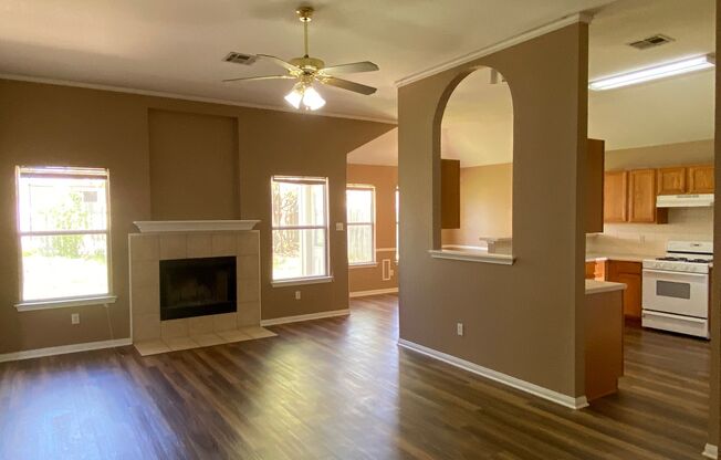 Charming 3-Bedroom Home in the Heart of Georgetown for Lease – 146 Meadowlark, Georgetown, TX 78626