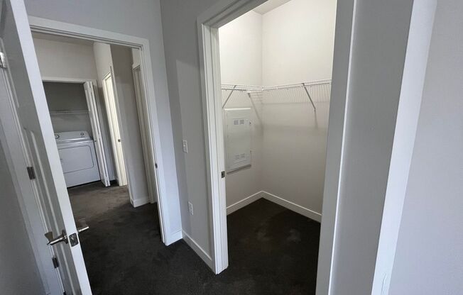 2 beds, 2.5 baths, 1,332 sqft, $1,995, Unit 4958-314