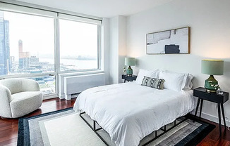600 West 42nd St.