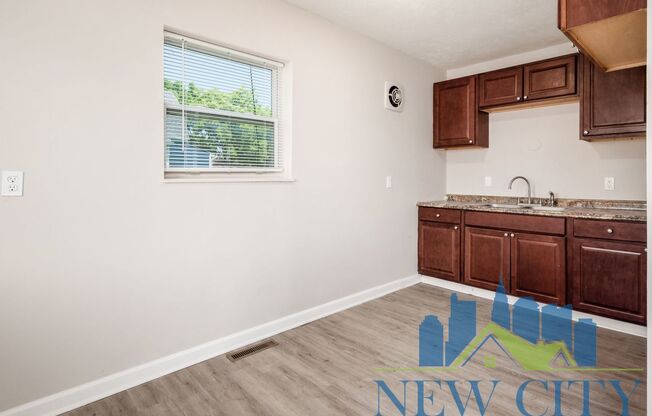 2 beds, 1 bath, 680 sqft, $924, Unit 416 S. Yale Avenue