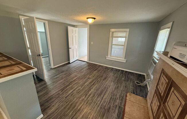 2/1 St Pete Move In Ready