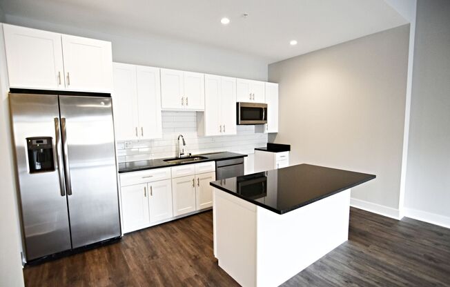 1 bed, 1 bath, 642 sqft, $3,636, Unit 3833-217